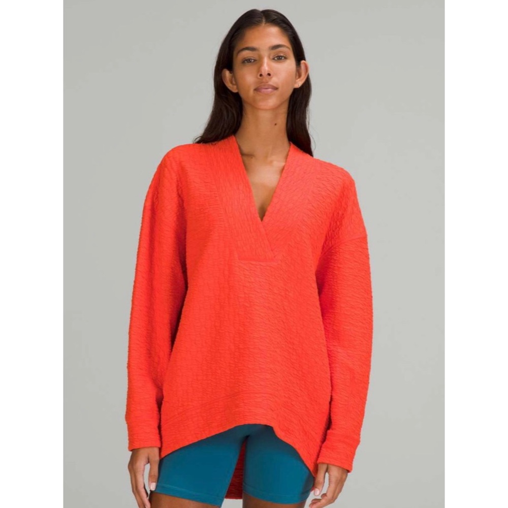 Lululemon Rippled V-Neck Pullover